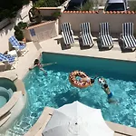 El Vista *