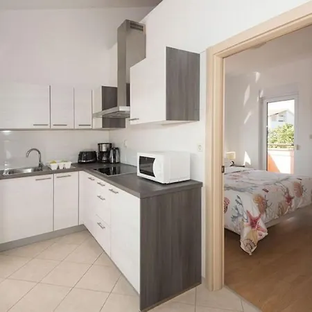 El Vista Apartment