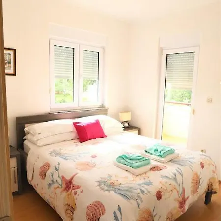 El Vista Apartment *