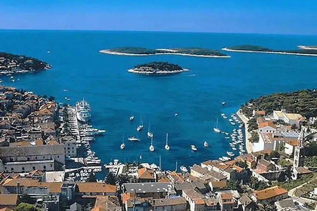 El Vista 아파트 빈쿠란