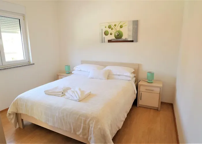 El Vista 아파트 *